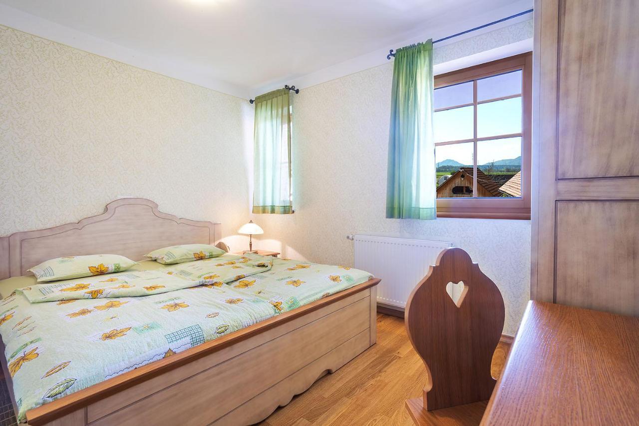 Apartment Tourist Farm Matijovc Naklo